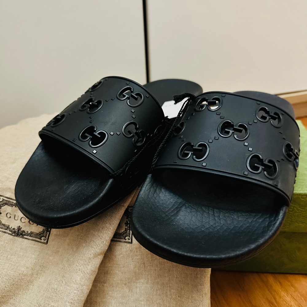 gucci slides size 8 womens